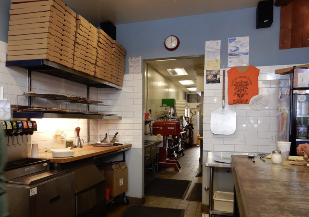 Inside of Little Oven Pizza in Merced Ca. My favorite pizza slice spot in Merced, Ca.